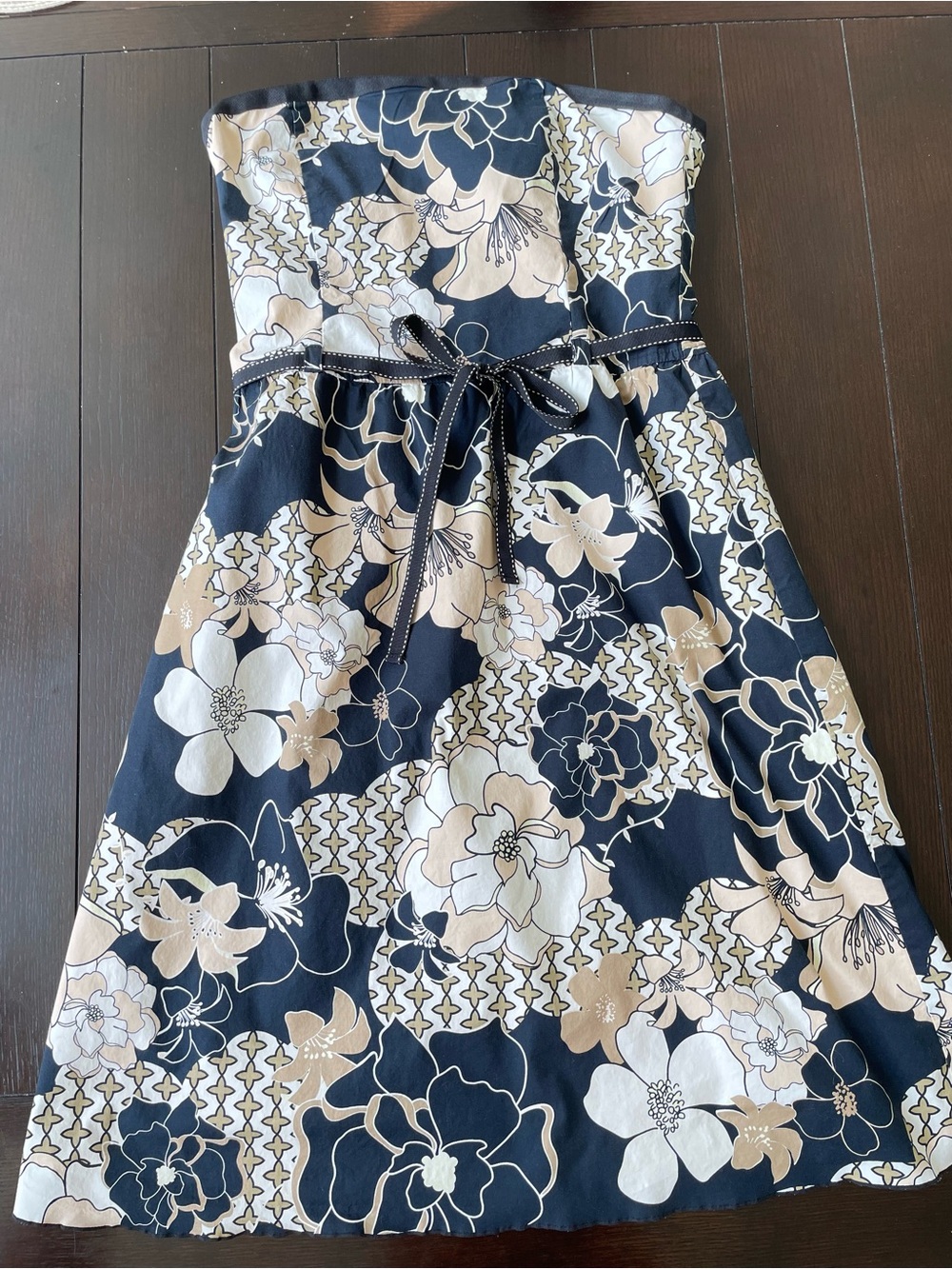 Old Navy Beige and Black Strapless Dress